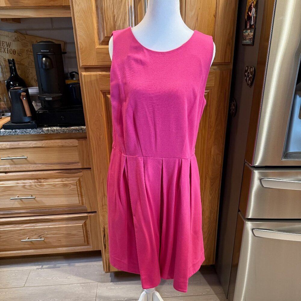kate spade Pink Fit and Flare Sleeveless Jersey Dress, Size L,‎ EUC